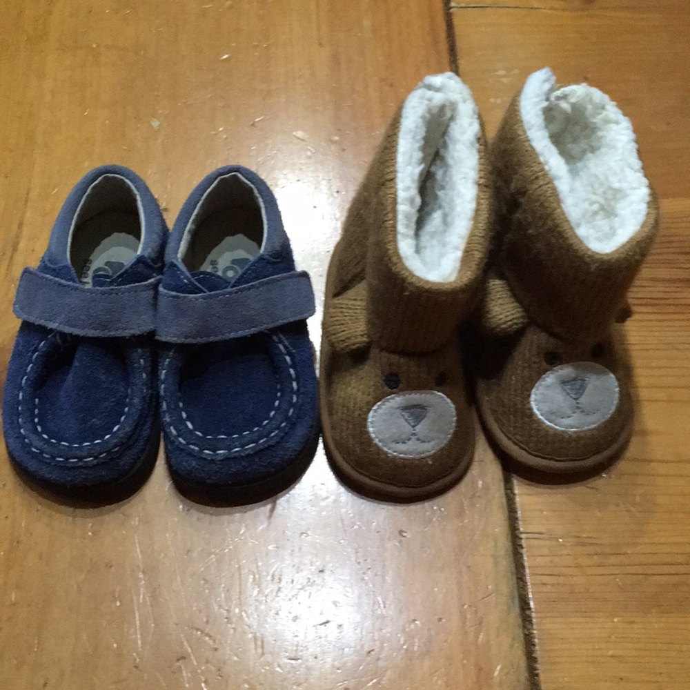 🐳5/$10 Little boy shoes lot size 6